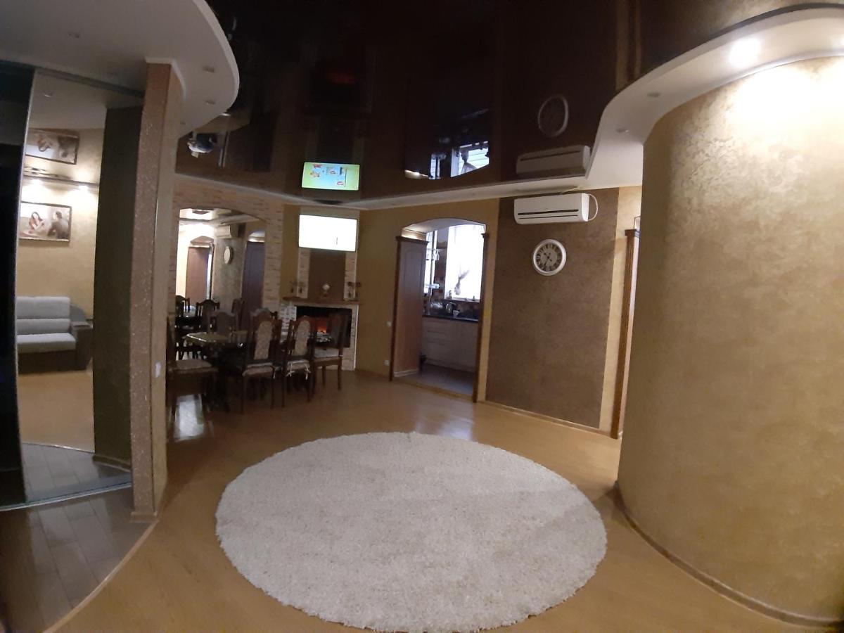 Lux Apartment City Center 尼古拉耶夫 外观 照片